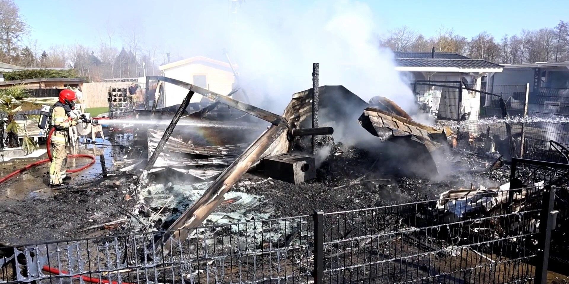 Brandveiligheid in tijdelijke verhuuraccommodaties - foto Omroep Flevoland